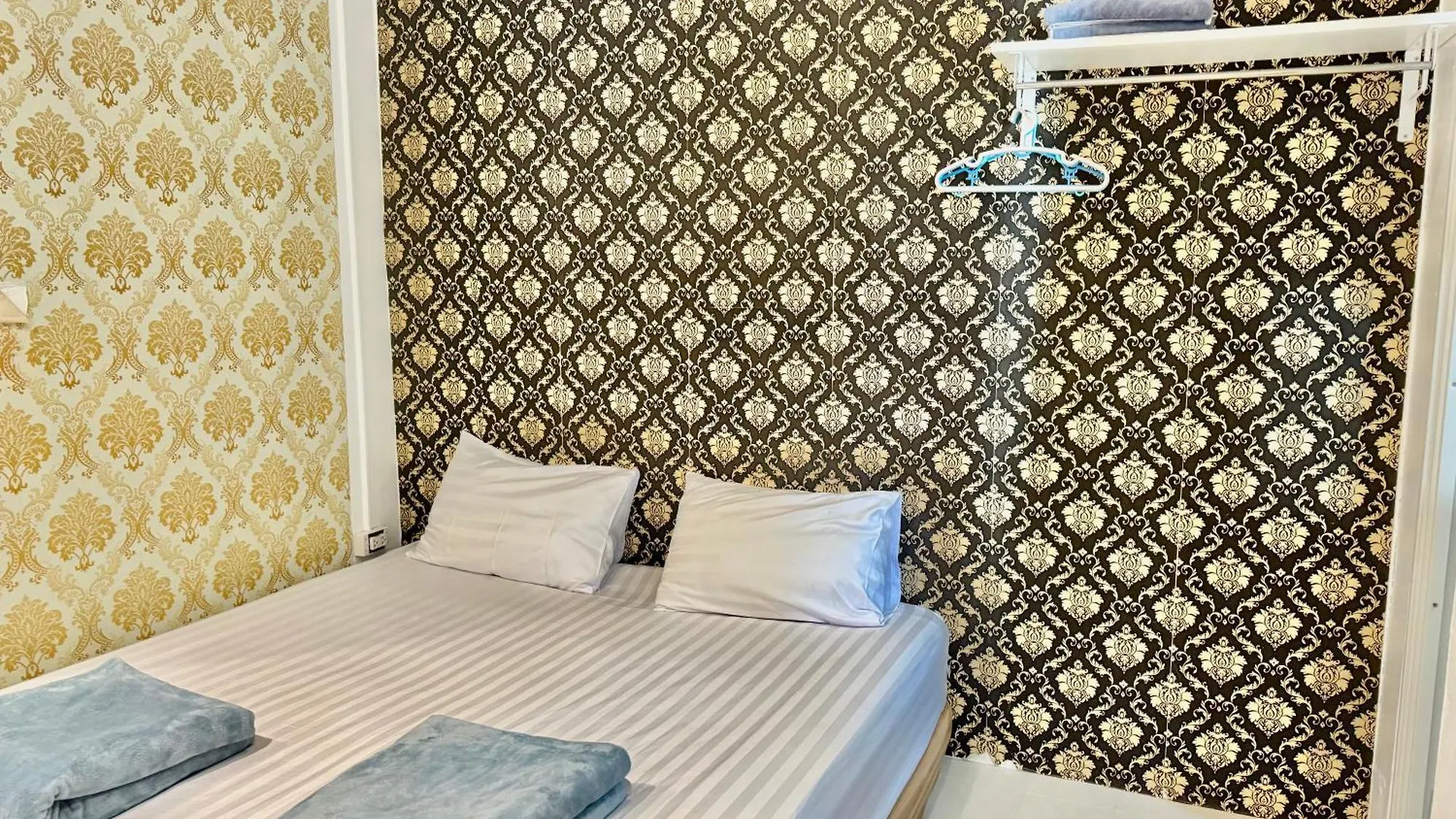 Hotel Golf House Nai Yang Beach Thailand